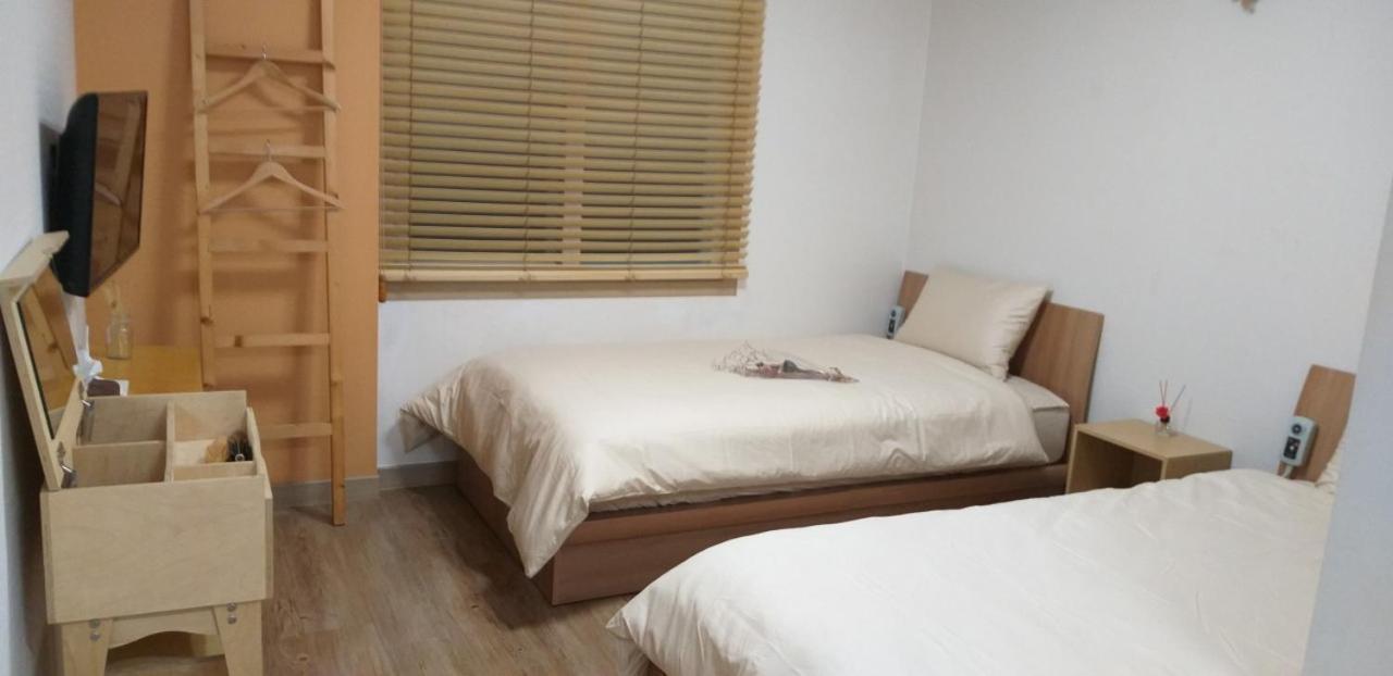 Moon Forest Guesthouse Jeju Exterior foto